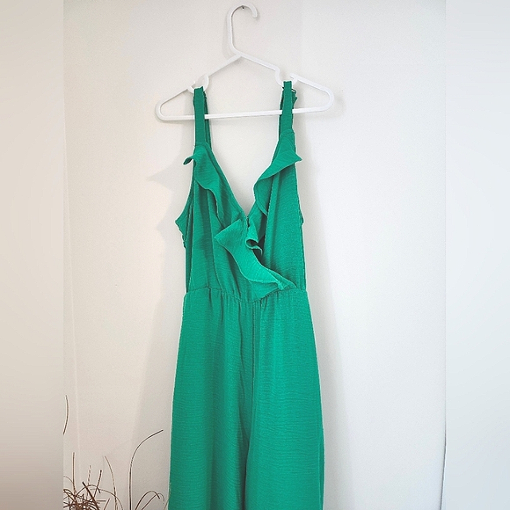 Vibrant Green Textured Jumpsuit, Sz Small